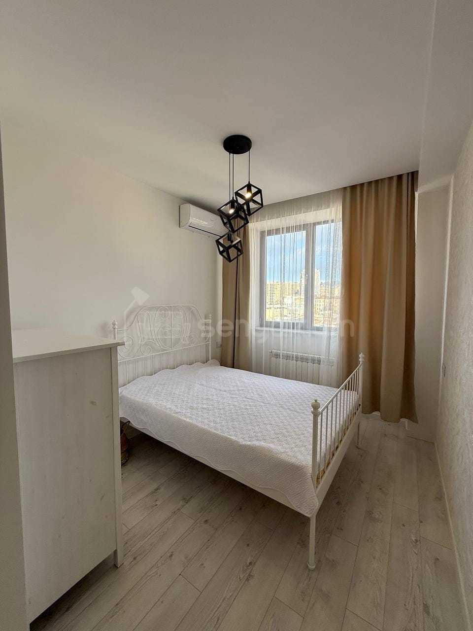4 Սենյականոց Բնակարան Նորակառույցում, 125քմ, 8/11 հարկ, Դիզայներական Վերանորոգված, Կահավորված