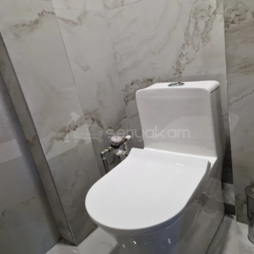 2 Սենյականոց Բնակարան, 64քմ, 6/9 հարկ, Կապիտալ Վերանորոգված, Կահավորված, Արևկող