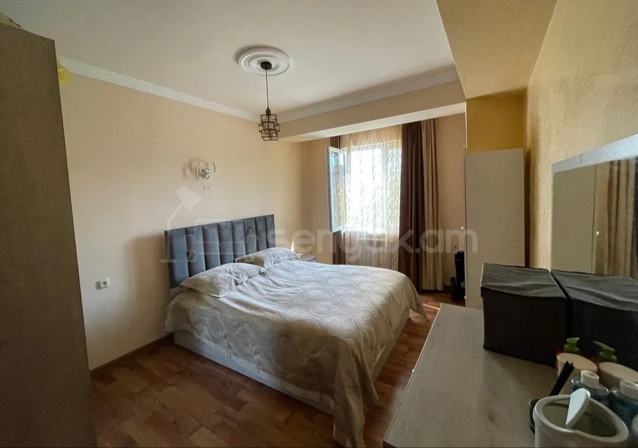 4 Սենյականոց Բնակարան, 110քմ, 3/14 հարկ, Կապիտալ Վերանորոգված