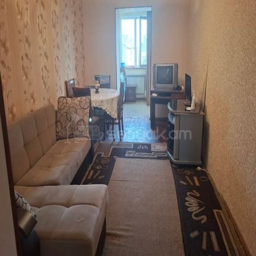3 Սենյականոց Բնակարան Քարե Շենքում, 62քմ, 4/4 հարկ, Կոսմետիկ Վերանորոգված, Կահավորված, Արևկող