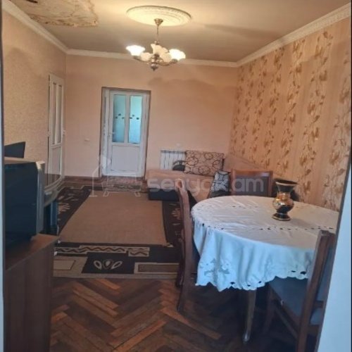 3 Սենյականոց Բնակարան Քարե Շենքում, 62քմ, 4/4 հարկ, Կոսմետիկ Վերանորոգված, Կահավորված, Արևկող