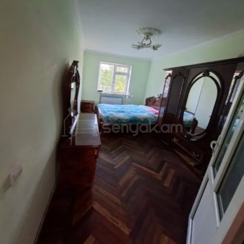 3 Սենյականոց Բնակարան Քարե Շենքում, 62քմ, 4/4 հարկ, Կոսմետիկ Վերանորոգված, Կահավորված, Արևկող