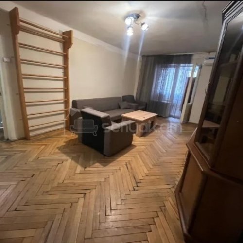 2 Սենյականոց Բնակարան Քարե Շենքում, 55քմ, 4/5 հարկ, Կոսմետիկ Վերանորոգված, Կահավորված, Արևկող