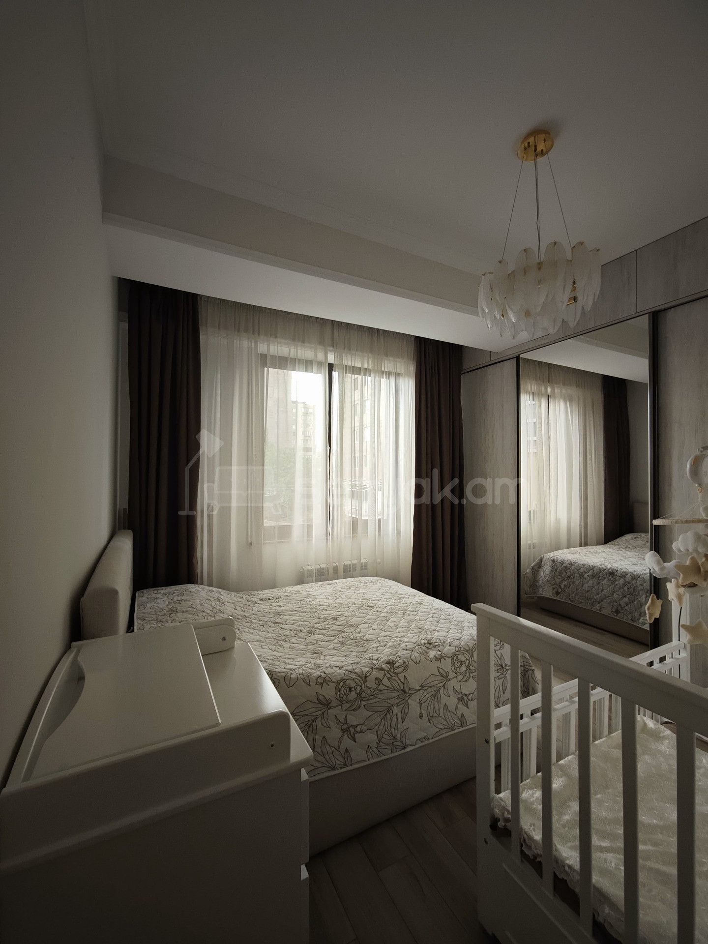 3 Սենյականոց Բնակարան Նորակառույցում, 83քմ, 3/7 հարկ, Դիզայներական Վերանորոգված, Կահավորված