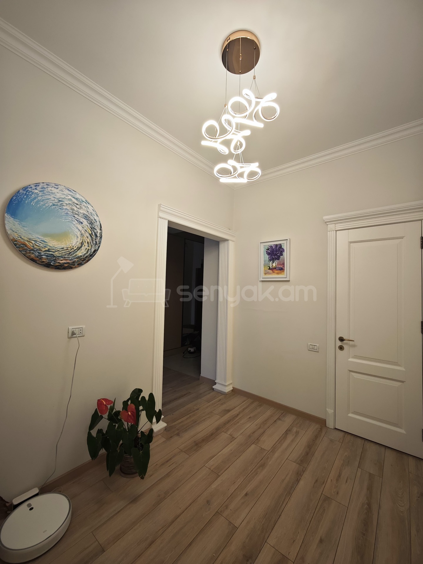 3 Սենյականոց Բնակարան Նորակառույցում, 83քմ, 3/7 հարկ, Դիզայներական Վերանորոգված, Կահավորված