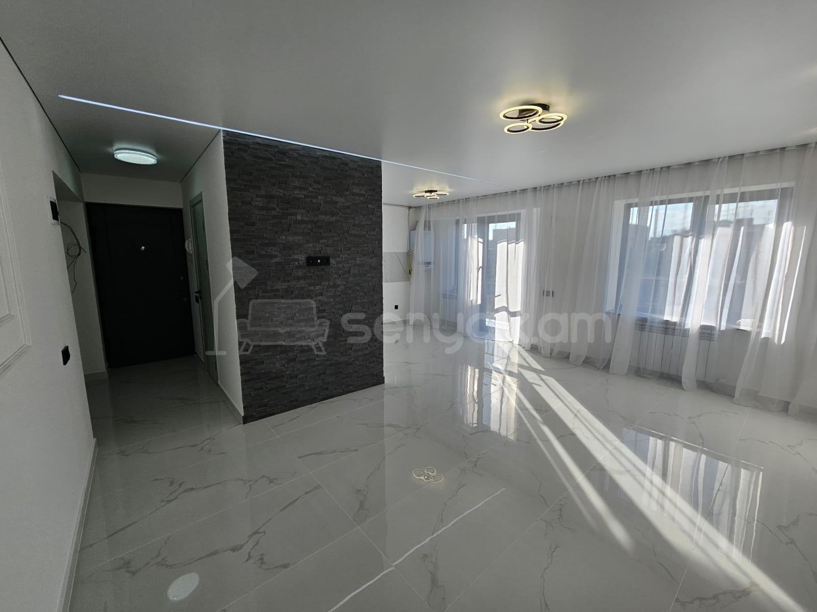3 Սենյականոց Բնակարան Քարե Շենքում, 78քմ, 3/4 հարկ, Կապիտալ Վերանորոգված