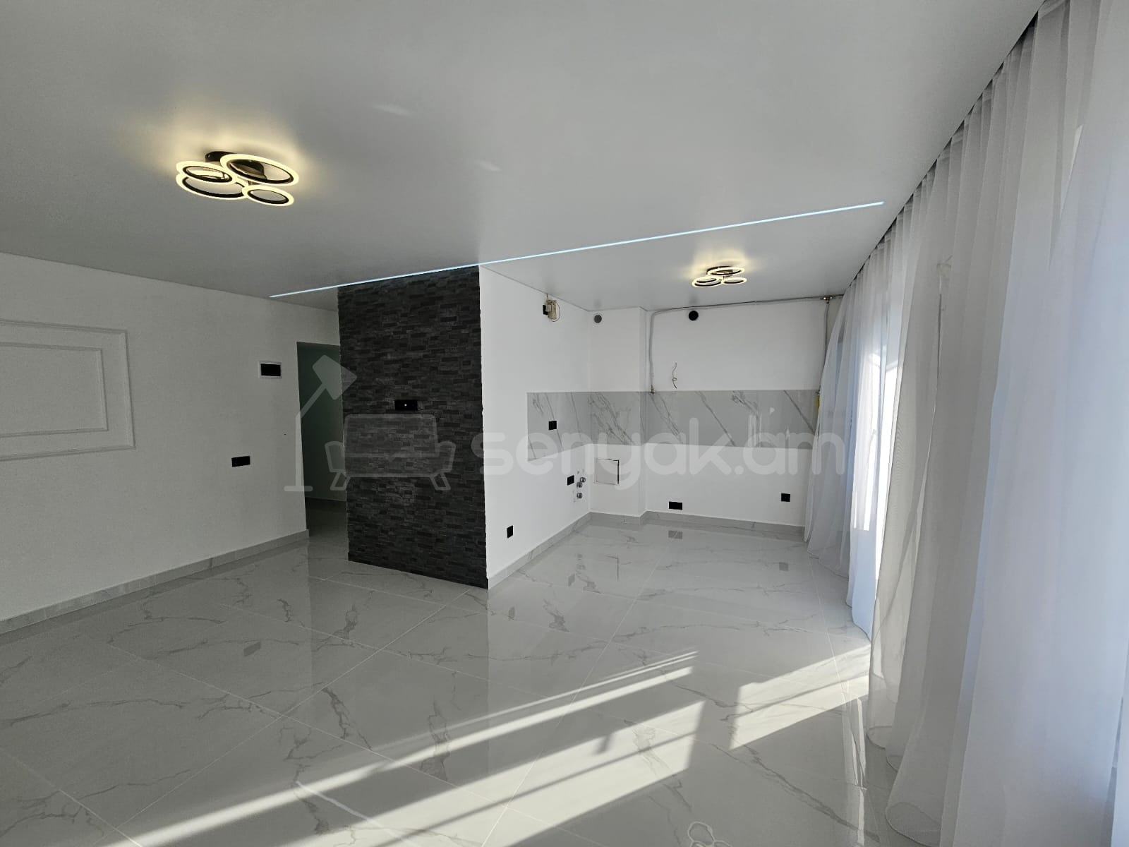 3 Սենյականոց Բնակարան Քարե Շենքում, 78քմ, 3/4 հարկ, Կապիտալ Վերանորոգված
