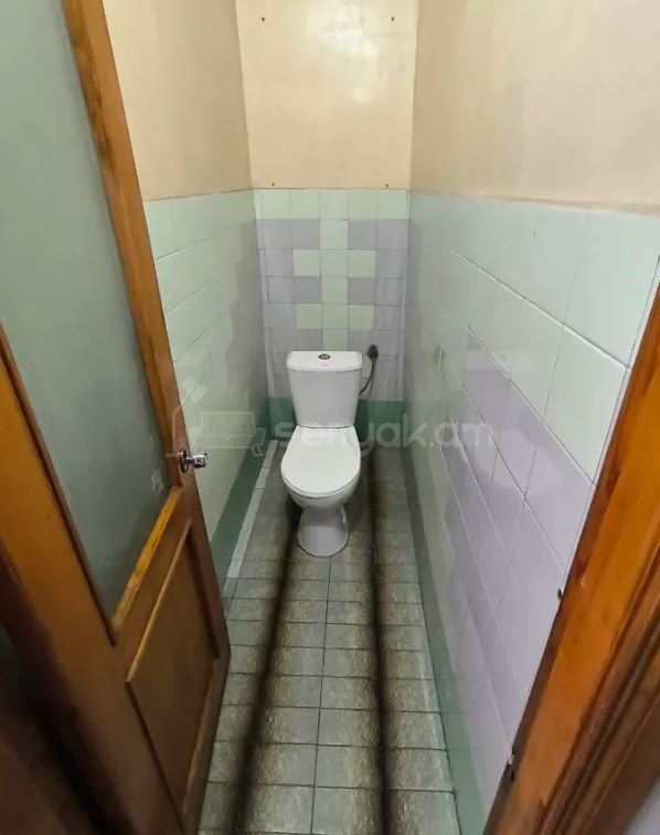 3 Սենյականոց Բնակարան Քարե Շենքում, 84քմ, 3/4 հարկ, Կոսմետիկ Վերանորոգված