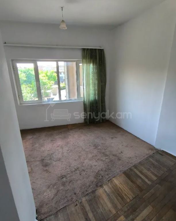 3 Սենյականոց Բնակարան Քարե Շենքում, 84քմ, 3/4 հարկ, Կոսմետիկ Վերանորոգված