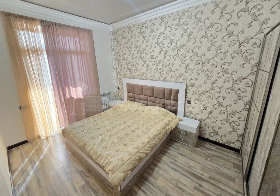 3 Սենյականոց Բնակարան Քարե Շենքում, 95քմ, 4/5 հարկ, Դիզայներական Վերանորոգված, Կահավորված, Արևկող