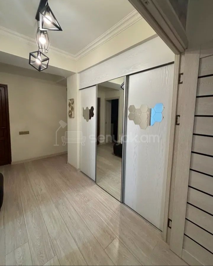 3 Սենյականոց Բնակարան, 80քմ, 4/14 հարկ, Կապիտալ Վերանորոգված