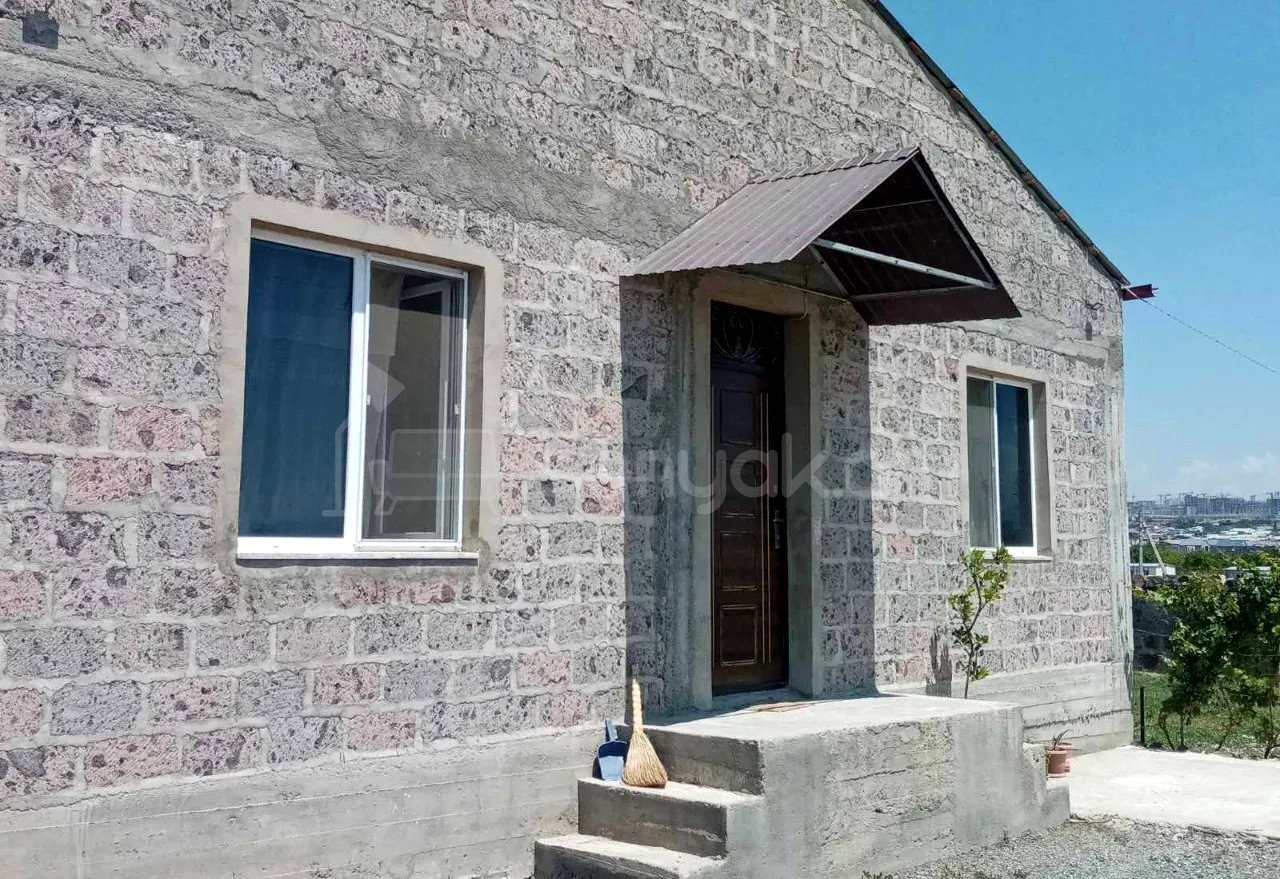 3 Սենյականոց Սեփական Տուն, 100քմ, Կապիտալ Վերանորոգված