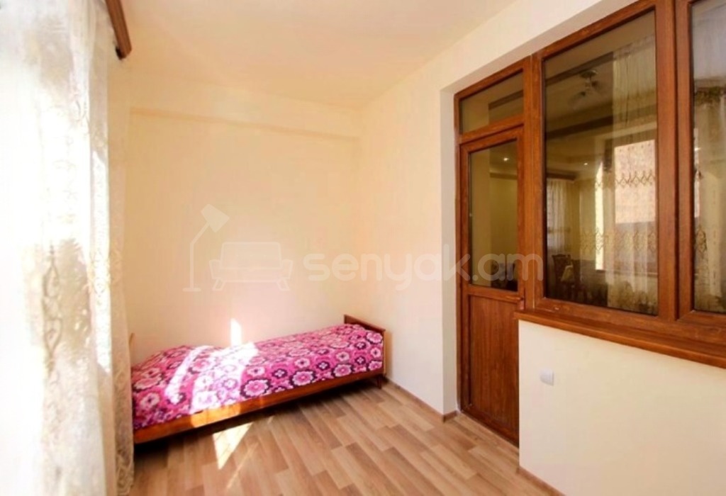 4 Սենյականոց Բնակարան Նորակառույցում, 115քմ, 3/16 հարկ, Դիզայներական Վերանորոգված, Կահավորված