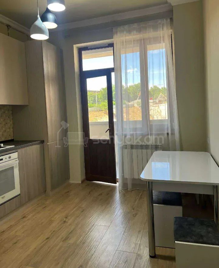 2 Սենյականոց Բնակարան Նորակառույցում, 70քմ, 7/17 հարկ, Կապիտալ Վերանորոգված, Կահավորված, Արևկող