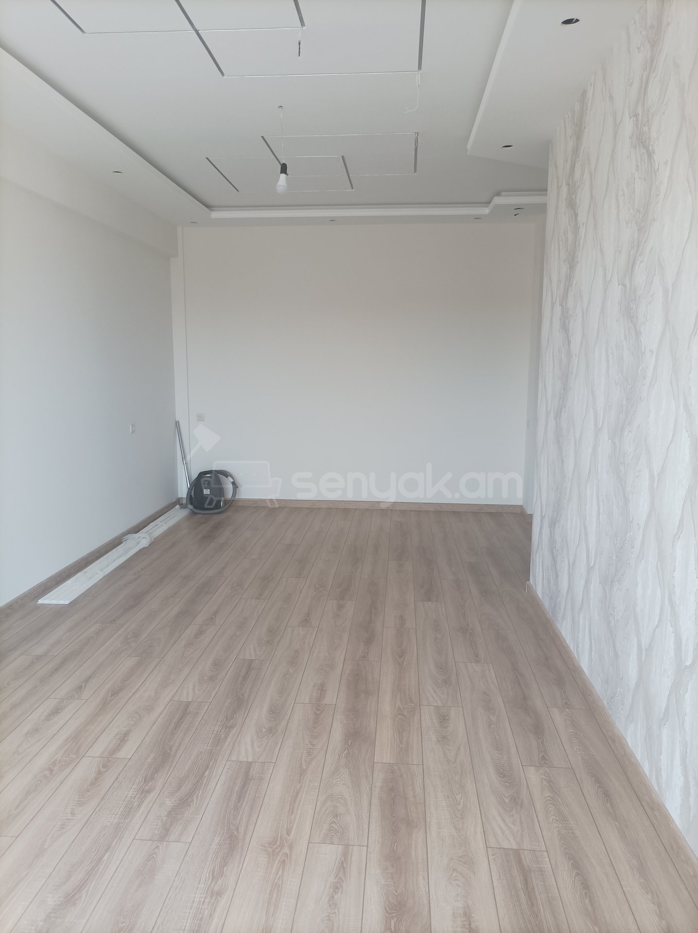 4 Սենյականոց Բնակարան Նորակառույցում, 92քմ, 4/16 հարկ, Կապիտալ Վերանորոգված, Մասամբ Կահավորված, Արևկող