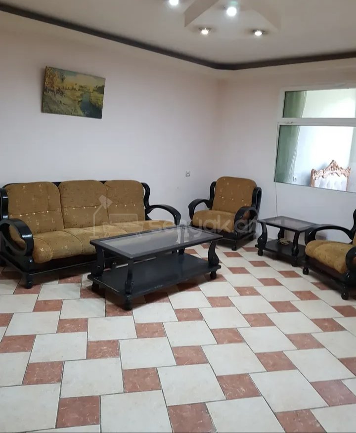 1 Սենյականոց Բնակարան Քարե Շենքում, 45քմ, 3/9 հարկ, Նորմալ Վիճակում, Կահավորված