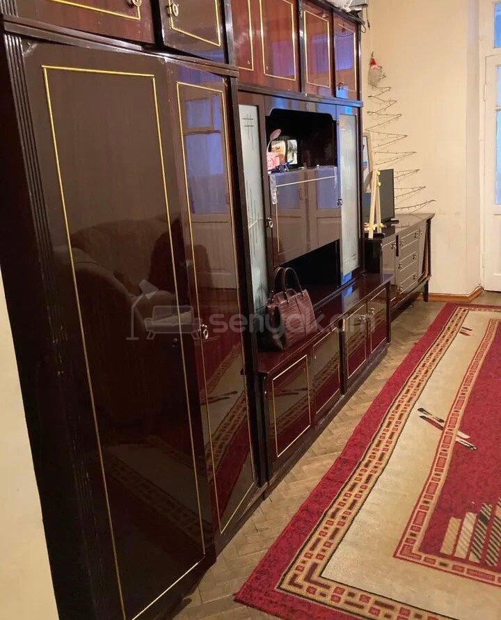 2 Սենյականոց Բնակարան Քարե Շենքում, 50քմ, 2/5 հարկ, Նորմալ Վիճակում