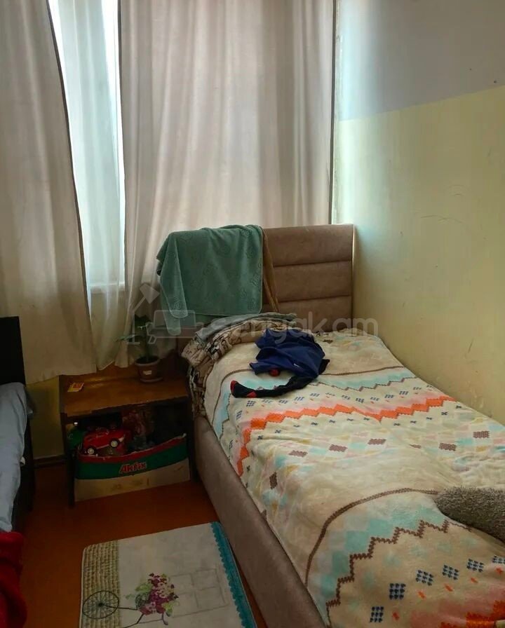 2 Սենյականոց Բնակարան Քարե Շենքում, 50քմ, 2/5 հարկ, Նորմալ Վիճակում
