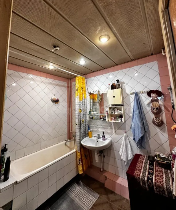 2 Սենյականոց Բնակարան, 65քմ, 3/9 հարկ, Պետական Վիճակում