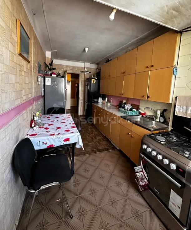 2 Սենյականոց Բնակարան, 65քմ, 3/9 հարկ, Պետական Վիճակում