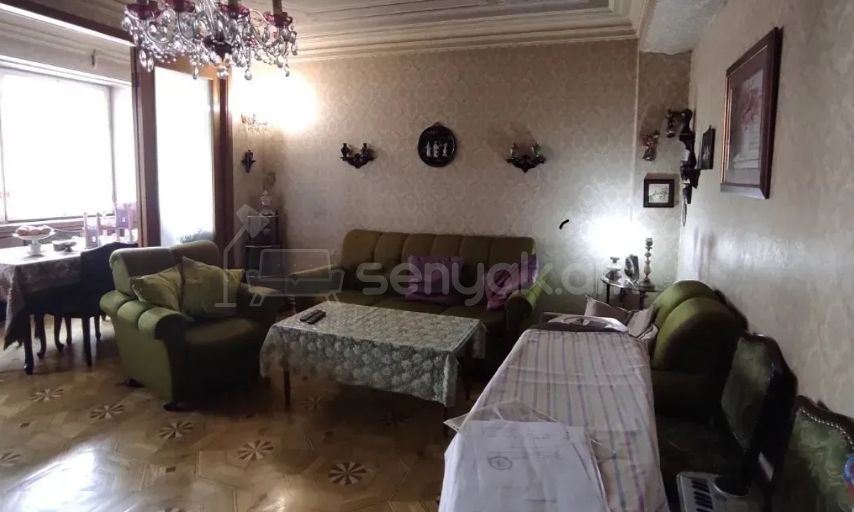 3 Սենյականոց Բնակարան, 77քմ, 3/9 հարկ, Նորմալ Վիճակում
