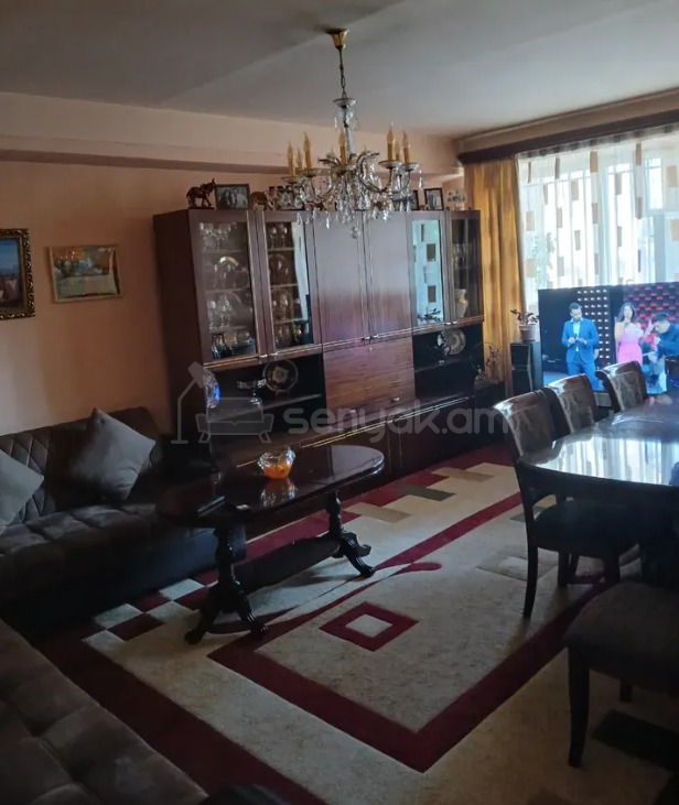 3 Սենյականոց Բնակարան, 84քմ, 1/14 հարկ, Կոսմետիկ Վերանորոգված