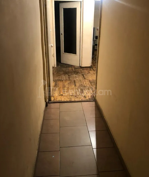 3 Սենյականոց Բնակարան, 77քմ, 2/10 հարկ, Կոսմետիկ Վերանորոգված