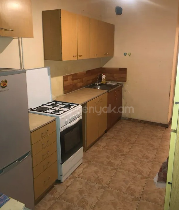 3 Սենյականոց Բնակարան, 77քմ, 2/10 հարկ, Կոսմետիկ Վերանորոգված