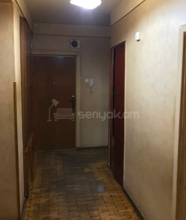 3 Սենյականոց Բնակարան, 79քմ, 2/9 հարկ, Պետական Վիճակում
