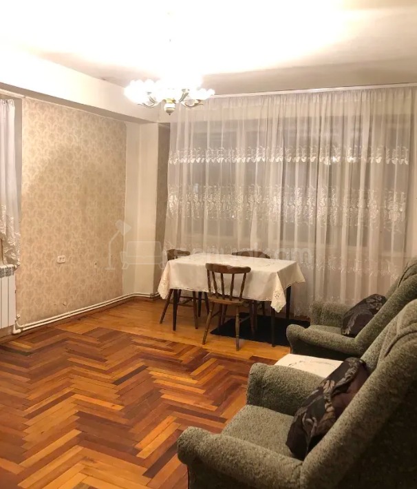3 Սենյականոց Բնակարան, 70քմ, 1/14 հարկ, Պետական Վիճակում