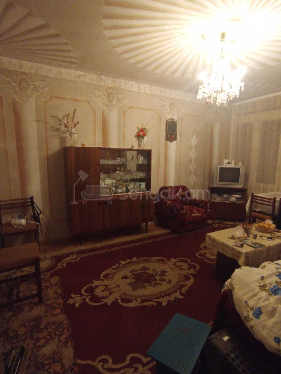 3 Սենյականոց Բնակարան Քարե Շենքում, 72քմ, 3/5 հարկ, Կոսմետիկ Վերանորոգված