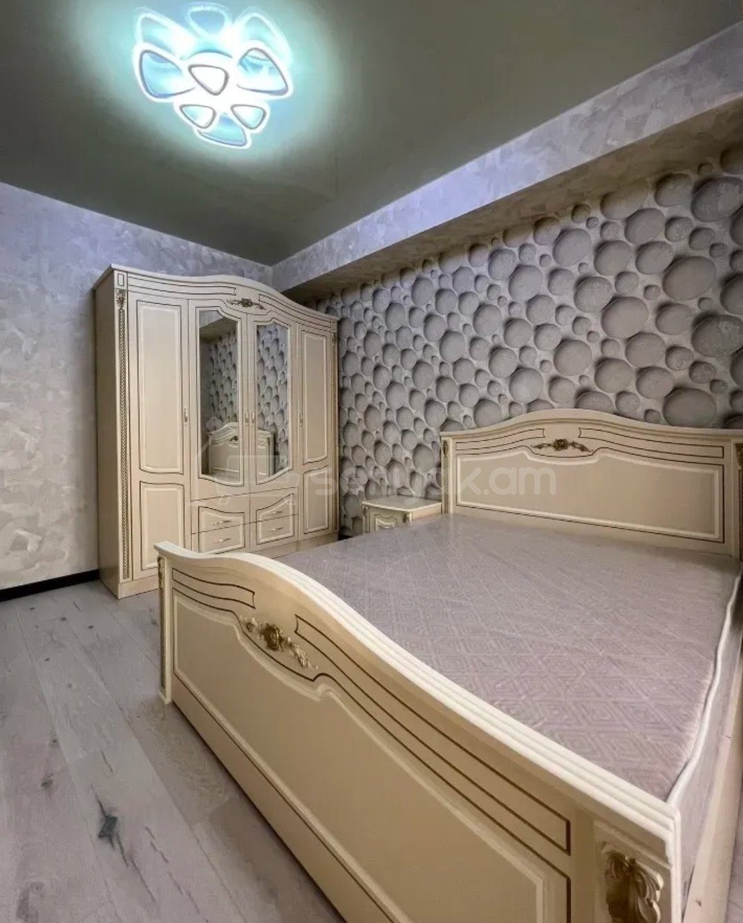 3 Սենյականոց Բնակարան, 85քմ, 7/14 հարկ, Դիզայներական Վերանորոգված, Կահավորված, Արևկող