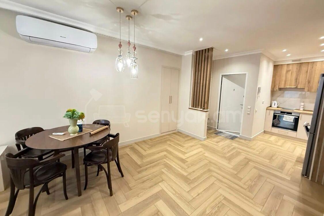 2 Սենյականոց Բնակարան, 60քմ, 2/9 հարկ, Դիզայներական Վերանորոգված, Կահավորված, Արևկող