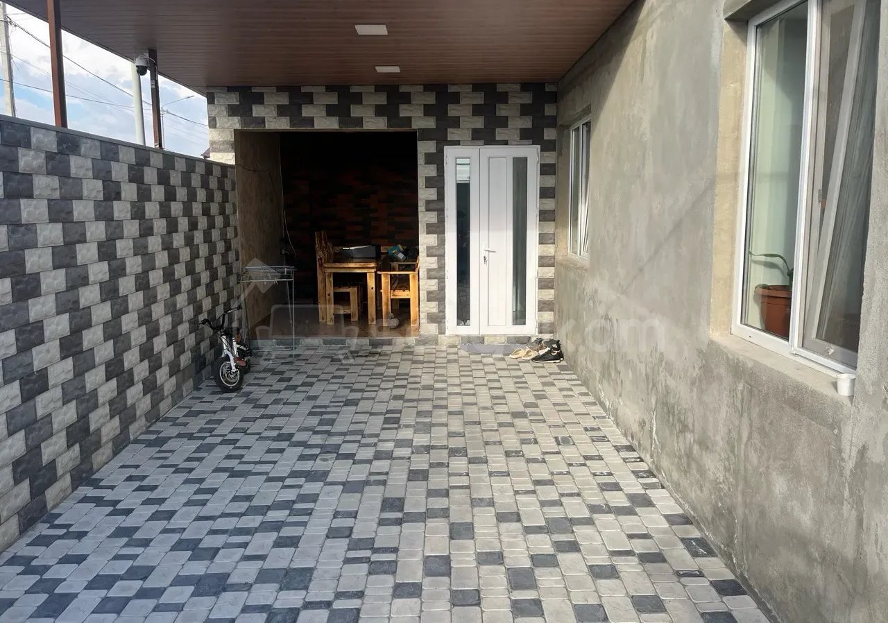 3 Սենյականոց Սեփական Տուն, 72քմ, Կապիտալ Վերանորոգված