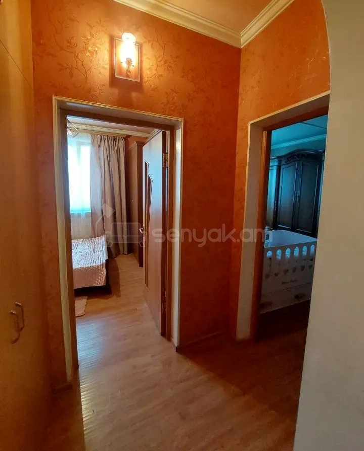 3 Սենյականոց Բնակարան Քարե Շենքում, 58քմ, 1/5 հարկ, Կոսմետիկ Վերանորոգված