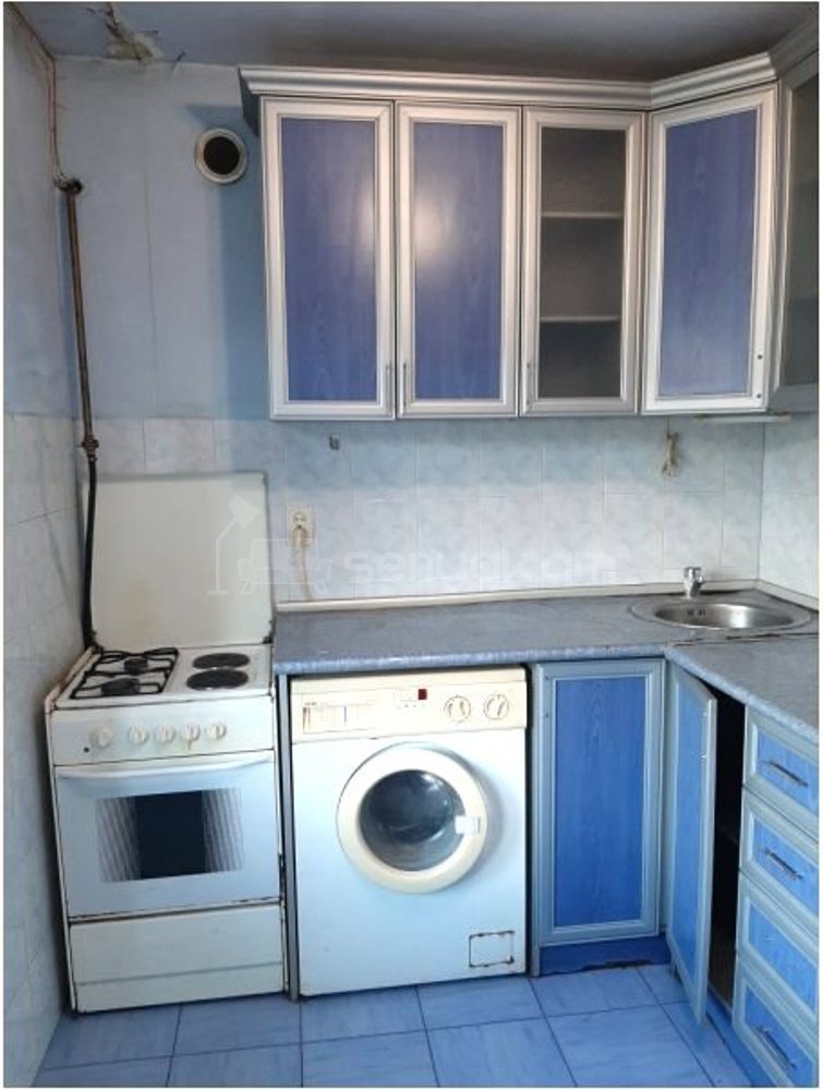 2 Սենյականոց Բնակարան Քարե Շենքում, 60քմ, 5/5 հարկ, Կոսմետիկ Վերանորոգված, Կահավորված