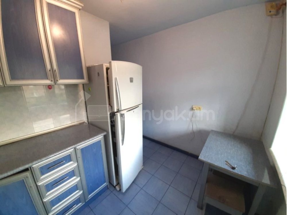 2 Սենյականոց Բնակարան Քարե Շենքում, 60քմ, 5/5 հարկ, Կոսմետիկ Վերանորոգված, Կահավորված