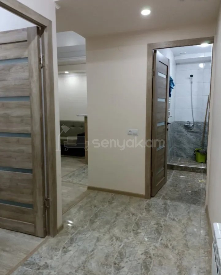 2 Սենյականոց Բնակարան, 50քմ, 2/9 հարկ, Կապիտալ Վերանորոգված, Կահավորված