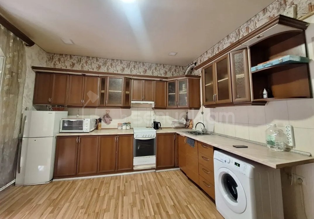 2 Սենյականոց Բնակարան Քարե Շենքում, 70քմ, 2/4 հարկ, Կապիտալ Վերանորոգված, Կահավորված, Արևկող