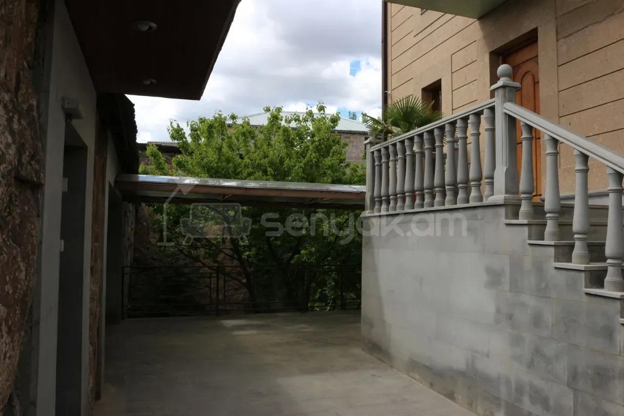 6 Սենյականոց Սեփական Տուն, 270քմ, Կապիտալ Վերանորոգված, Ավտոտնակով