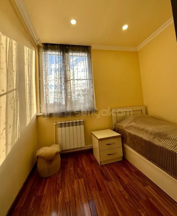 3 Սենյականոց Բնակարան Քարե Շենքում, 78քմ, 4/5 հարկ, Կապիտալ Վերանորոգված, Կահավորված, Արևկող