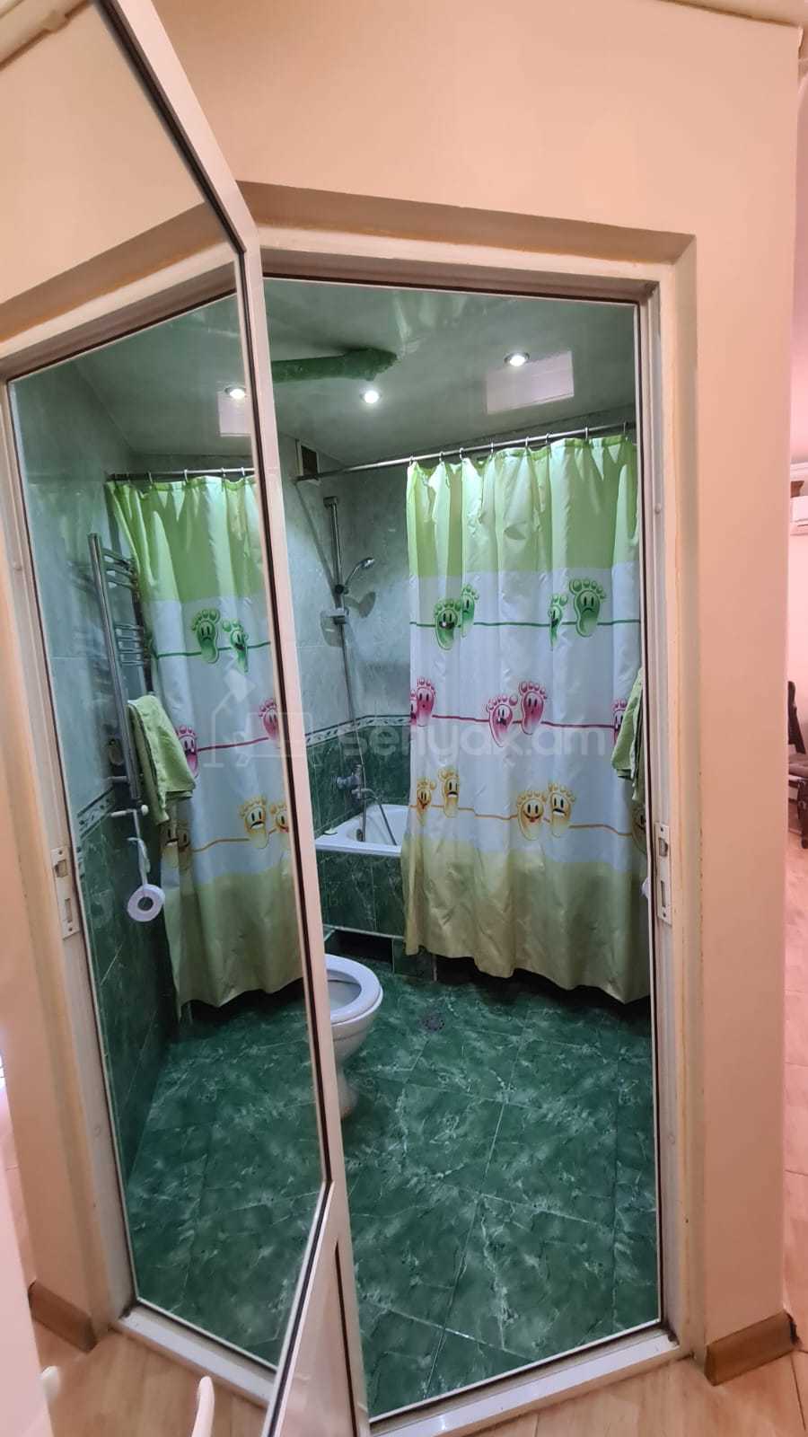 2 Սենյականոց Բնակարան, 50քմ, 3/5 հարկ, Կապիտալ Վերանորոգված