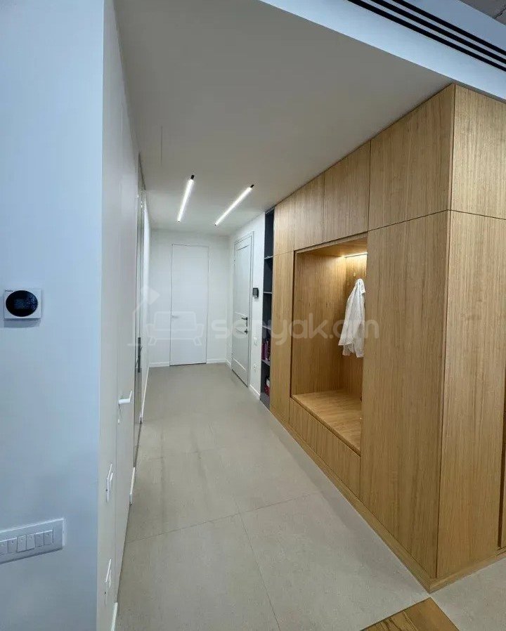 3 Սենյականոց Բնակարան Նորակառույցում, 85քմ, 3/7 հարկ, Կապիտալ Վերանորոգված