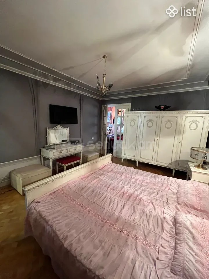 2 Սենյականոց Բնակարան Քարե Շենքում, 75քմ, 6/7 հարկ, Նորմալ Վիճակում