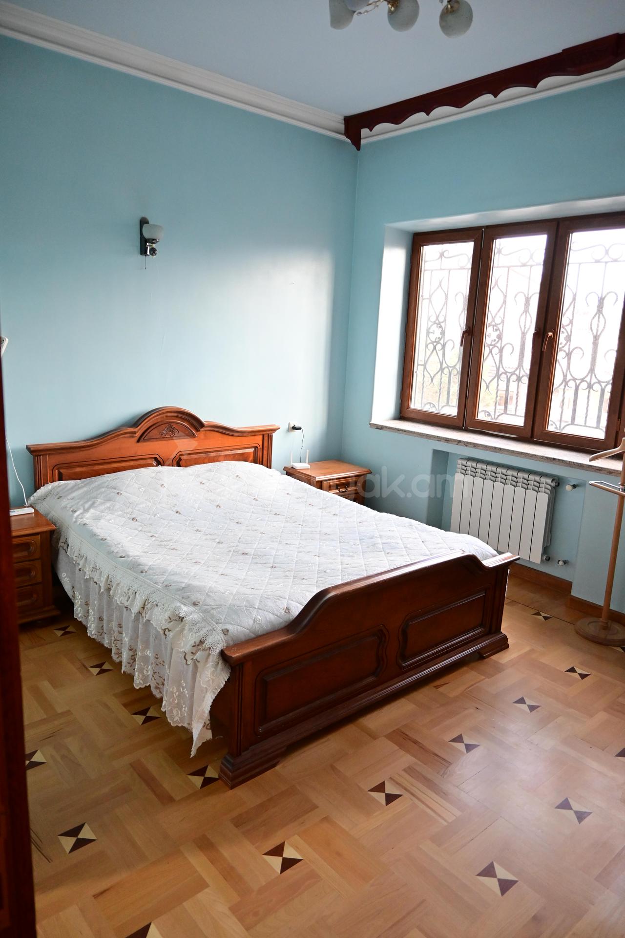 8 Սենյականոց Շքեղ Առանձնատուն, 630քմ, Կահավորված, Ավտոտնակով