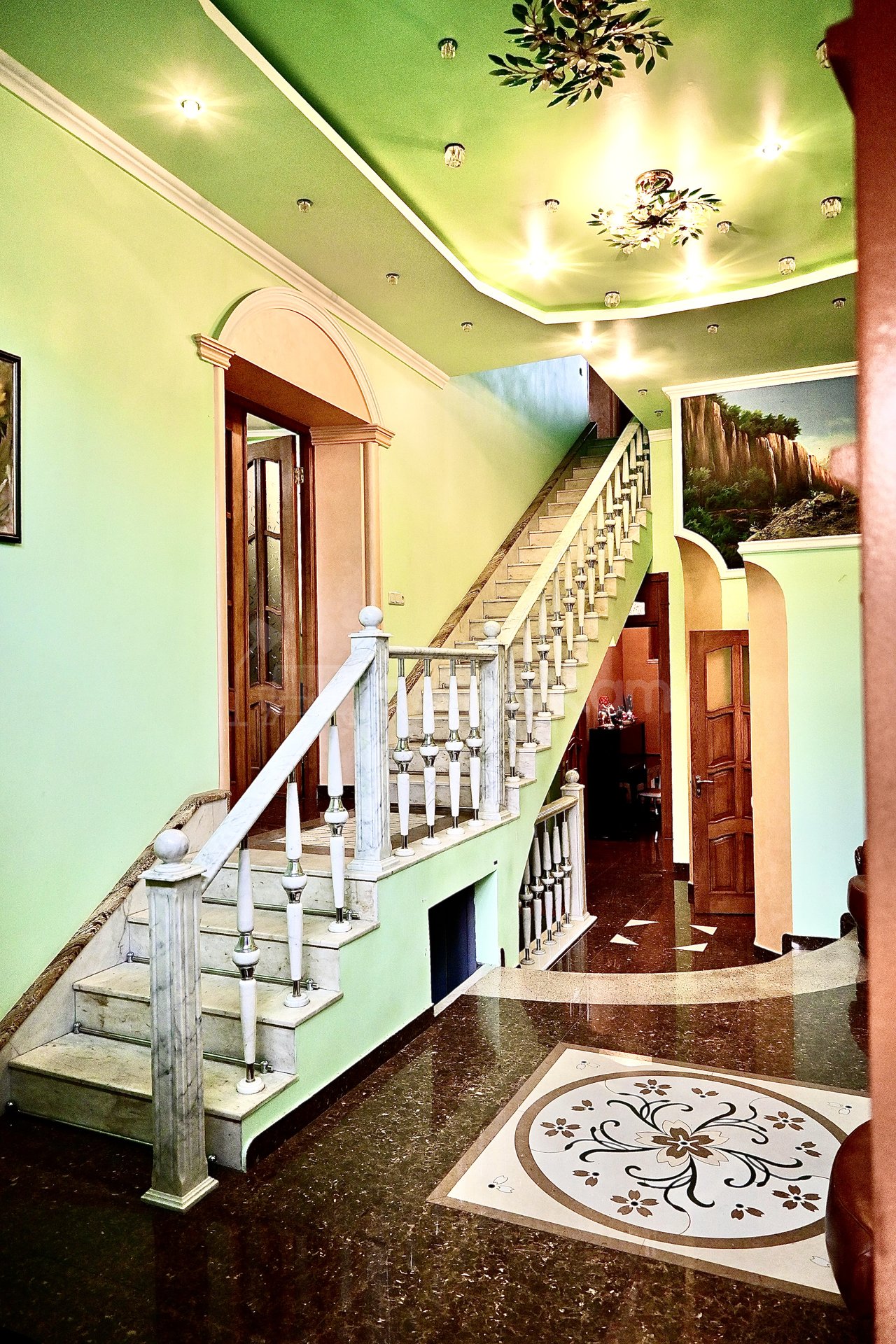 8 Սենյականոց Շքեղ Առանձնատուն, 630քմ, Կահավորված, Ավտոտնակով
