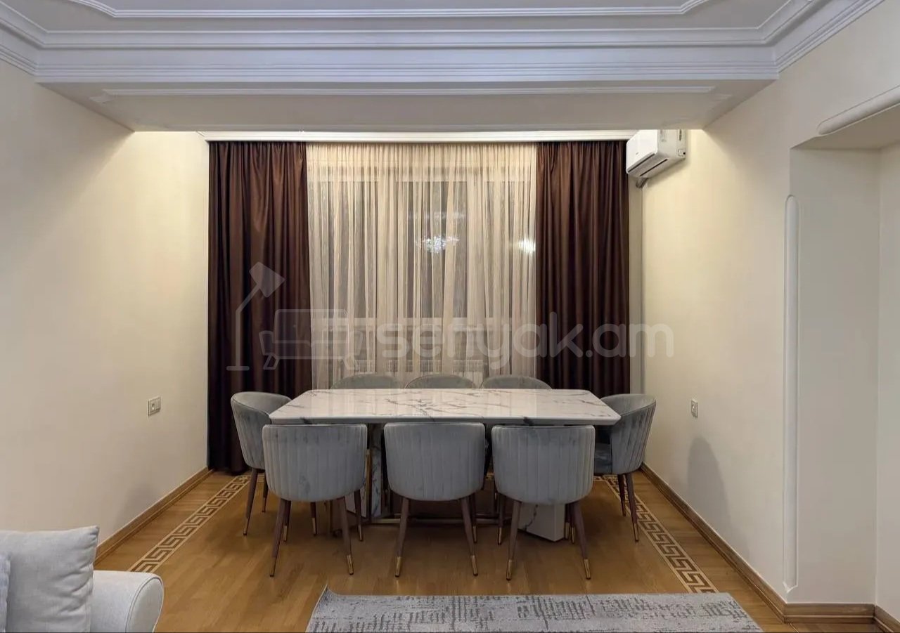 3 Սենյականոց Բնակարան, 87քմ, 2/10 հարկ, Կապիտալ Վերանորոգված