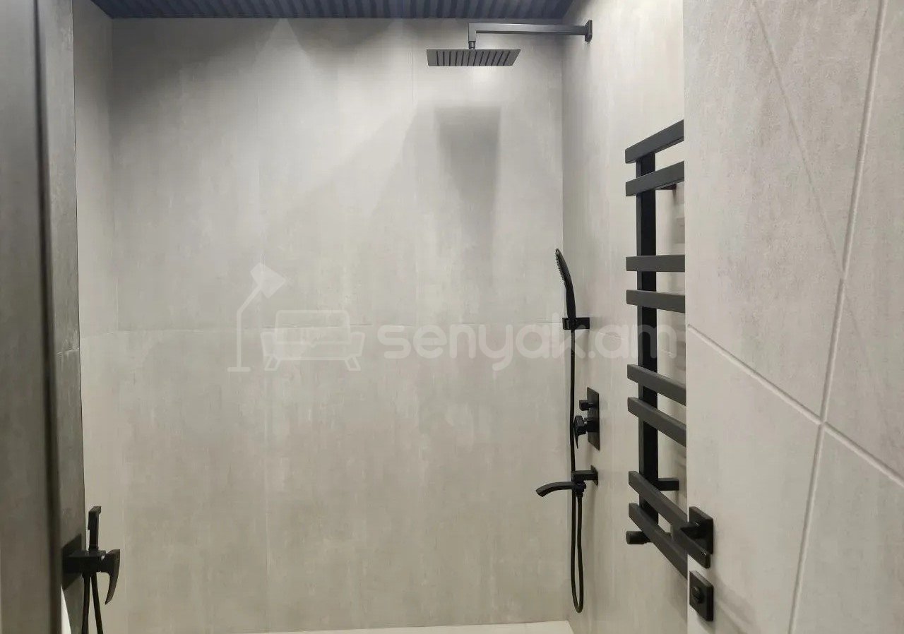 4 Սենյականոց Բնակարան Նորակառույցում, 120քմ, 4/14 հարկ, Դիզայներական Վերանորոգված