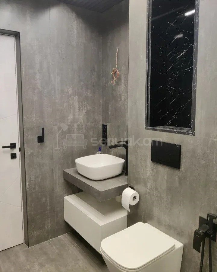 4 Սենյականոց Բնակարան Նորակառույցում, 120քմ, 4/14 հարկ, Դիզայներական Վերանորոգված