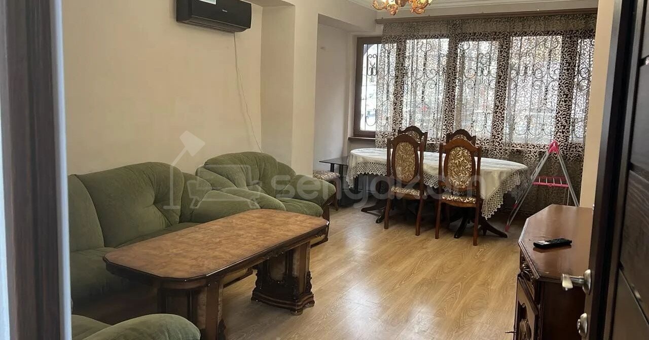 2 Սենյականոց Բնակարան Քարե Շենքում, 60քմ, 2/7 հարկ, Կապիտալ Վերանորոգված